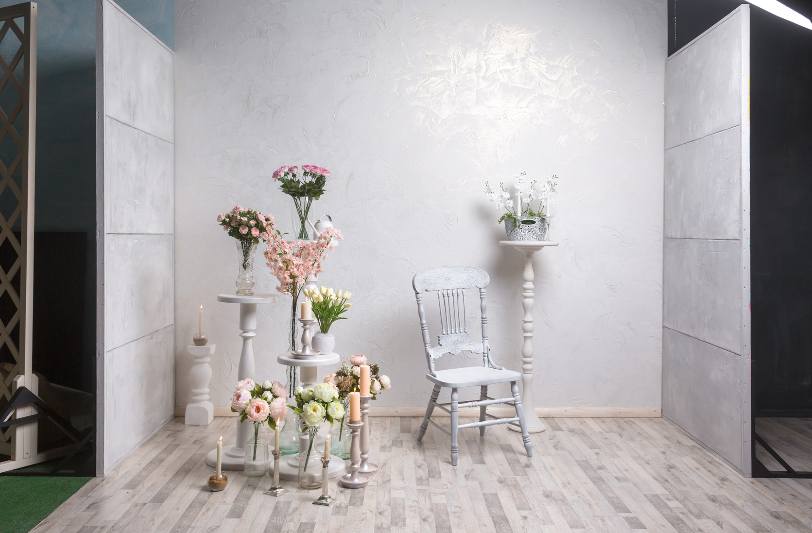 Photo Studio Space For Romantic Shooting